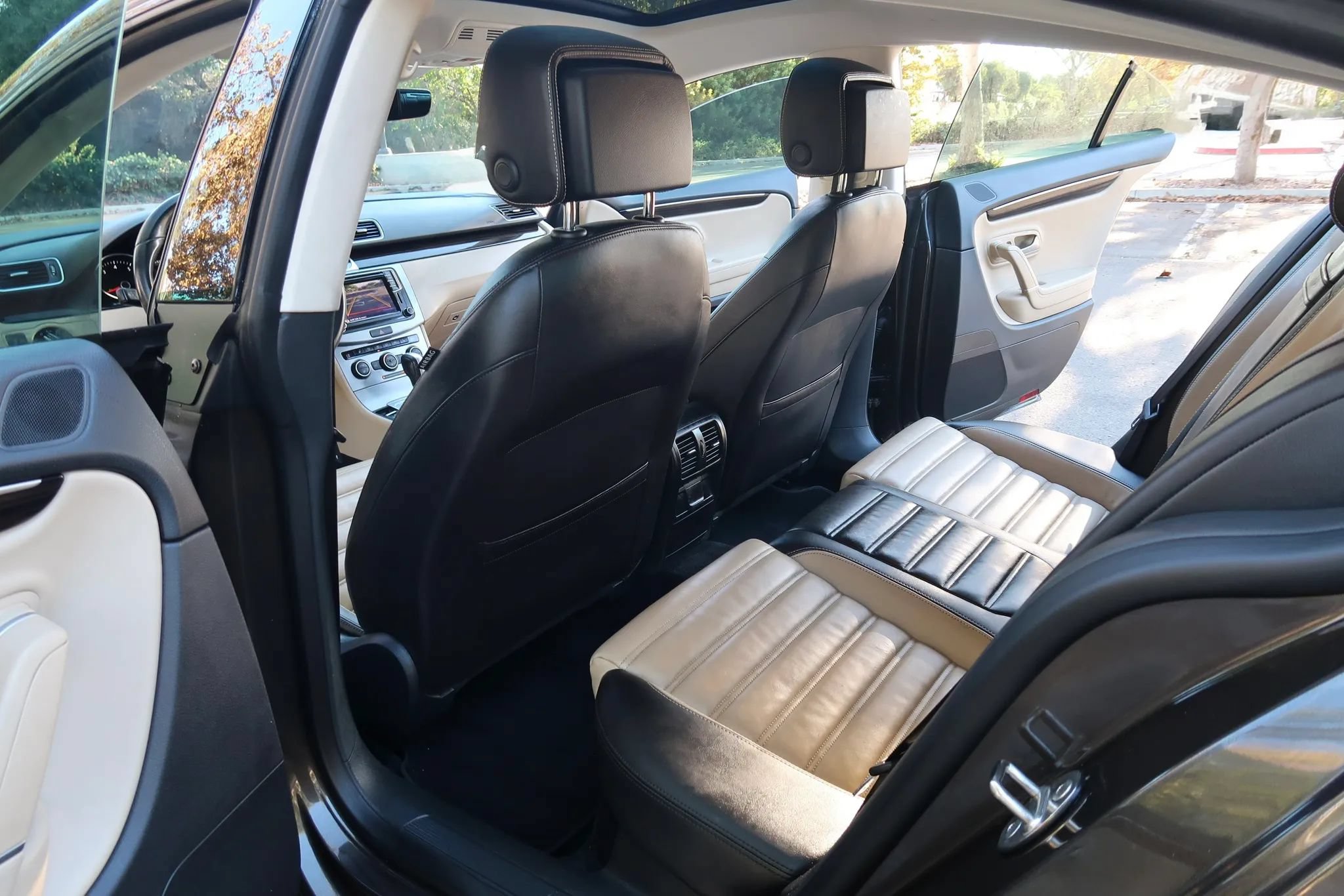 Used 2017 Volkswagen CC R-Line Executive FWD image 19