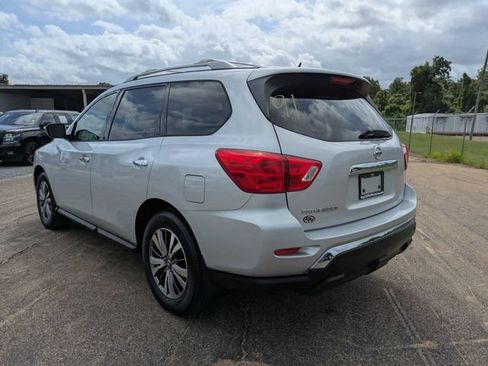 Used 2018 Nissan Pathfinder S FWD image 6