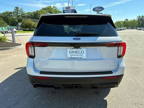 Used 2026 Ford Explorer ST-Line w/ ST-Line Street Pack AWD/4WD image 4