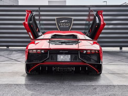 Used 2016 Lamborghini Aventador LP 750-4 Superveloce AWD/4WD image 27