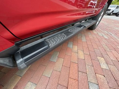 Used 2019 Toyota 4Runner SR5 RWD image 3