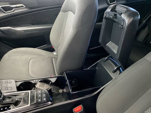 Certified 2026 Kia Sportage LX FWD image 27