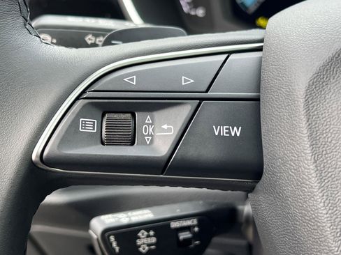 Certified 2025 Audi Q3 2.0T Premium w/ Convenience Package AWD/4WD image 25