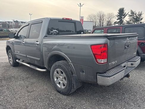 Used 2015 Nissan Titan SV w/ SV Value Truck Package image 7