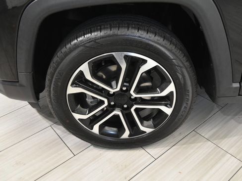 Used 2022 Jeep Compass Limited image 10