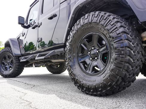 Used 2022 Jeep Gladiator Mojave w/ LED Lighting Group AWD/4WD image 32