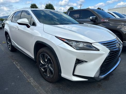 Used 2018 Lexus RX 450hL Luxury w/ Accessory Package AWD/4WD image 2