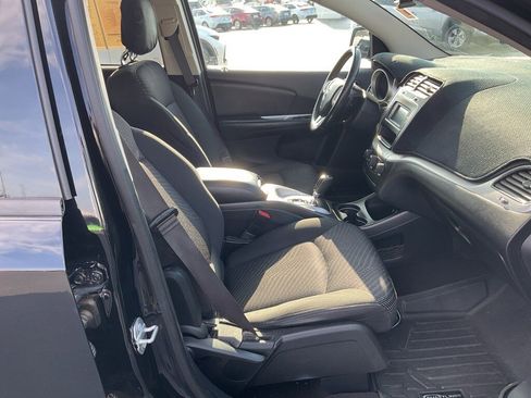 Used 2017 Dodge Journey SXT w/ Premium Group image 20