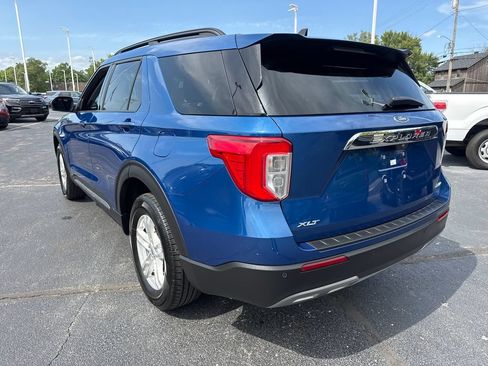 Used 2023 Ford Explorer XLT w/ Equipment Group 202A AWD/4WD image 9