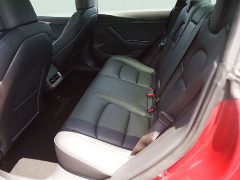 Used 2023 Tesla Model 3 Standard Range RWD image 13
