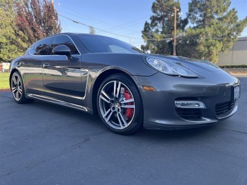 Used 2012 Porsche Panamera Turbo S image 2