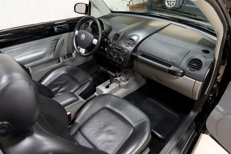 Used 2003 Volkswagen Beetle GLS FWD image 16