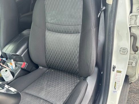 Used 2019 Nissan Rogue SV FWD image 5