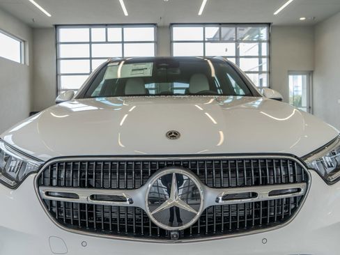 New 2026 Mercedes-Benz GLC 300 4MATIC image 23