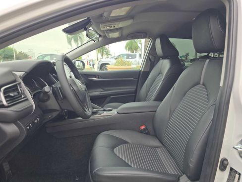 Used 2024 Toyota Camry SE FWD image 20