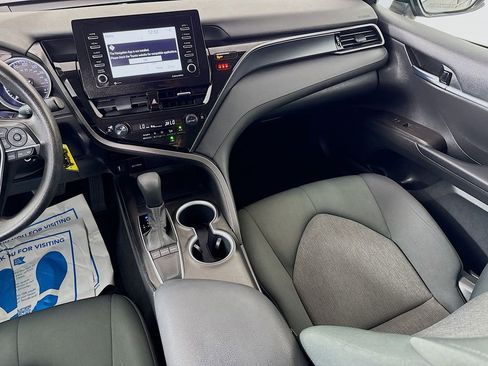 Used 2022 Toyota Camry LE FWD image 23