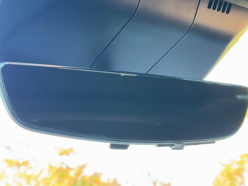 Certified 2024 Cadillac Escalade ESV Premium Luxury Platinum image 77