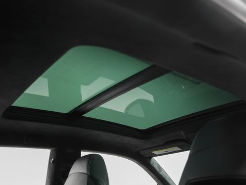 Used 2022 Lamborghini Urus image 33