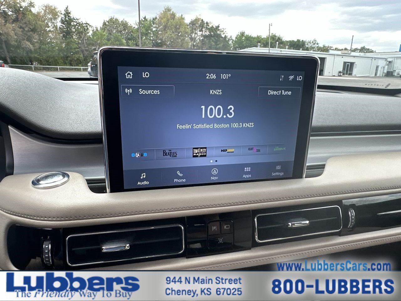 Used 2023 Lincoln Aviator 2WD w/ Premium Package image 16