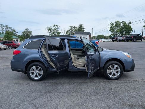 Used 2014 Subaru Outback 2.5i Limited w/ Moonroof Package AWD/4WD image 15
