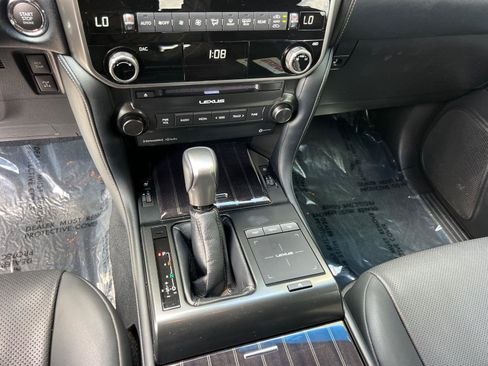 Certified 2023 Lexus GX 460 Premium w/ Premium Package AWD/4WD image 32
