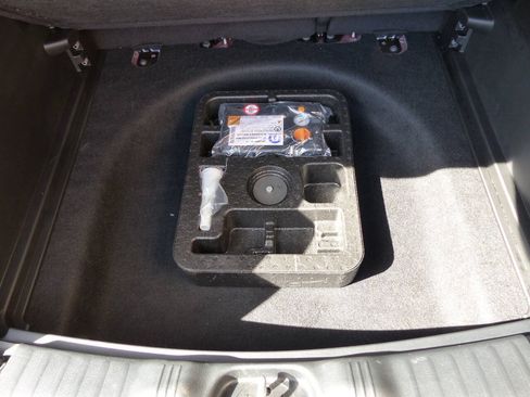 Used 2023 Jeep Compass High Altitude AWD/4WD image 39