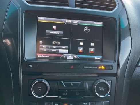 Used 2016 Ford Explorer XLT w/ Equipment Group 202A image 46