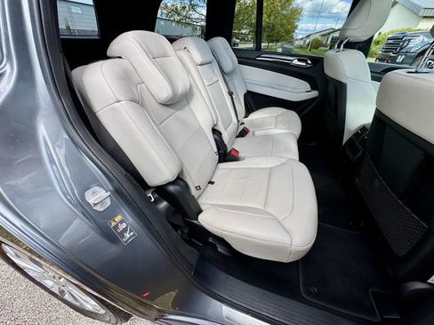 Used 2018 Mercedes-Benz GLS 450 4MATIC image 33