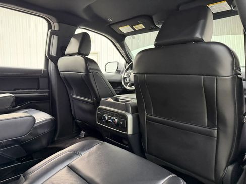 Used 2021 Ford Expedition Max XLT AWD/4WD image 18