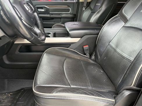 Used 2022 RAM 2500 Laramie AWD/4WD image 12