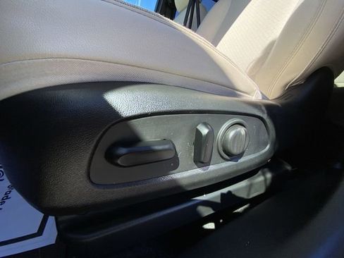 Used 2020 Buick Encore GX Select image 12