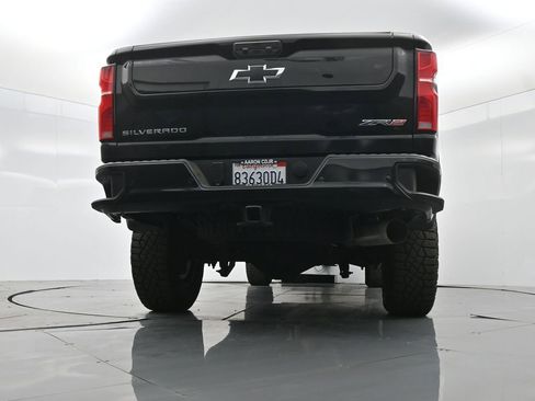 Used 2025 Chevrolet Silverado 2500 ZR2 w/ Technology Package image 55