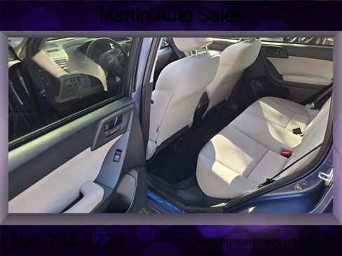 Used 2014 Subaru Forester 2.5i Premium w/ All-Weather Package image 10