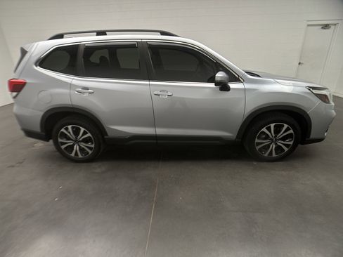 Used 2019 Subaru Forester Limited w/ Popular Package #3 image 10