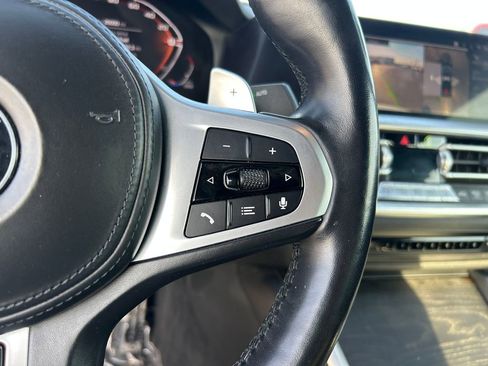 Used 2022 BMW M440i Convertible w/ Premium Package image 19