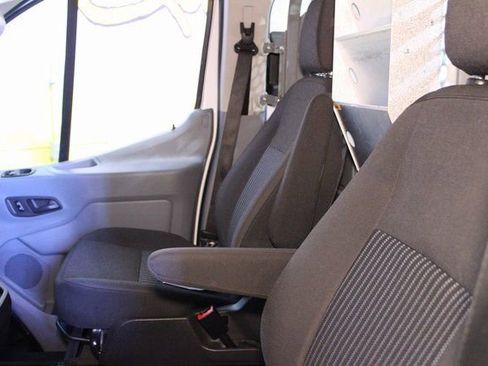 Used 2017 Ford Transit 150 Base image 18