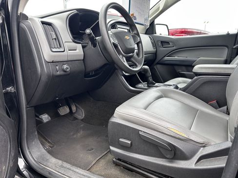 Used 2018 Chevrolet Colorado W/T w/ WT Convenience Package image 9