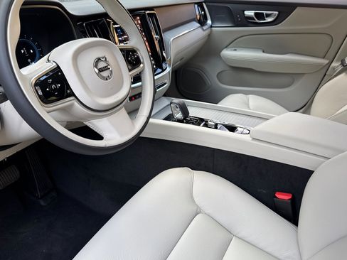 New 2025 Volvo V60 B5 Cross Country Plus w/ Protection Package Premier image 8