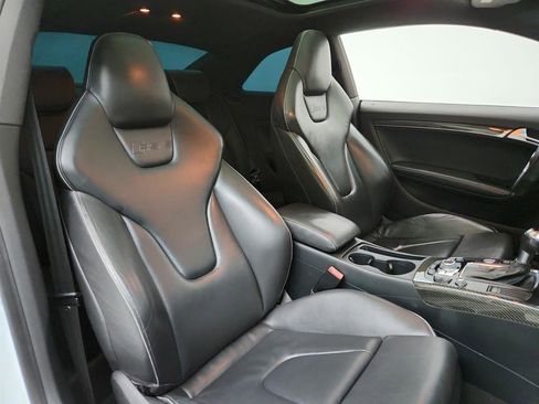 Used 2013 Audi RS 5 Coupe w/ Audi MMI Navigation Plus Pkg image 26