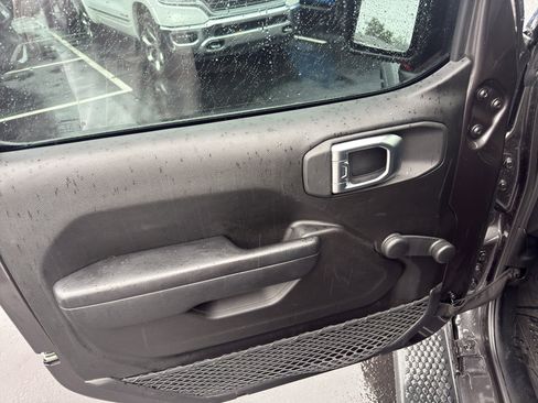Used 2023 Jeep Wrangler Sport AWD/4WD image 14