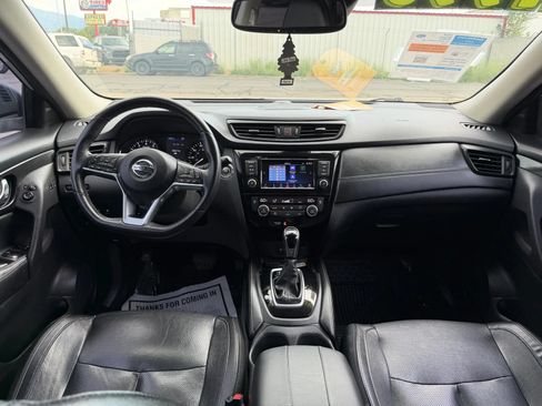 Used 2018 Nissan Rogue SL FWD image 24