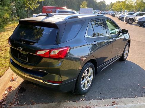 Used 2020 Chevrolet Equinox Premier FWD image 32