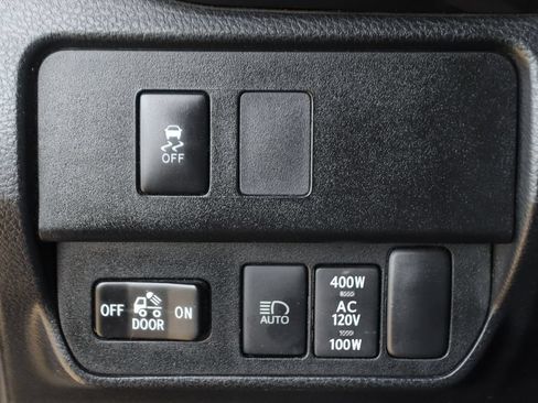 Used 2020 Toyota Tacoma TRD Sport AWD/4WD image 20