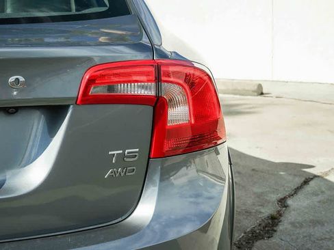 Used 2016 Volvo S60 T5 Cross Country Platinum AWD/4WD image 7