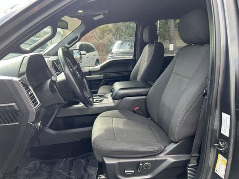 Used 2017 Ford F150 XLT w/ Equipment Group 302A Luxury RWD image 7