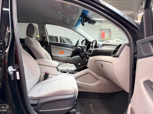 Used 2021 Hyundai Tucson Value FWD image 14