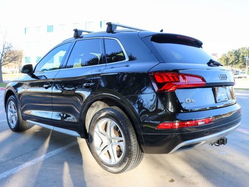 Used 2019 Audi Q5 2.0T Premium w/ Convenience Package image 5