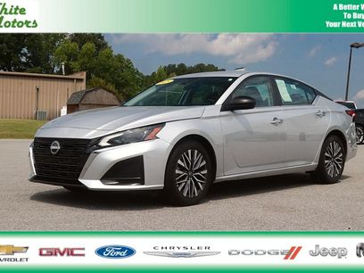 Used 2025 Nissan Altima 2.5 SV