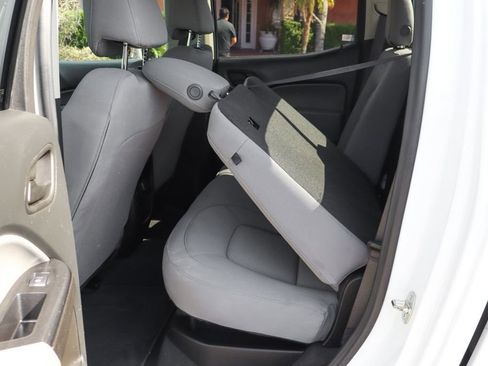 Used 2022 Chevrolet Colorado W/T w/ WT Convenience Package RWD image 39