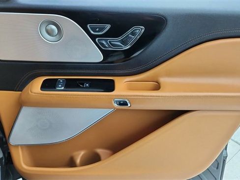 Used 2020 Lincoln Aviator Black Label w/ Dynamic Handling Package image 23